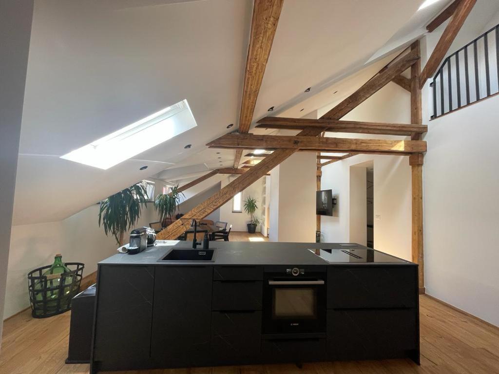 Split Rooftop Loft Buitenkant foto